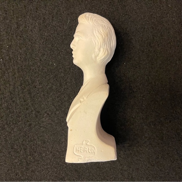 Chopin Bust White 4.25 Inches - Picture 2 of 6